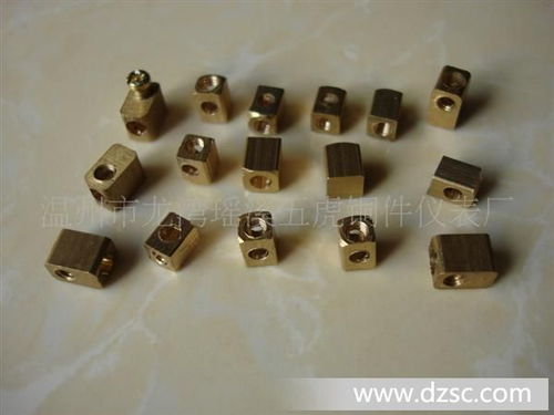 C45接线柱 高品质正方形铜接线柱在灯具配件中的应用